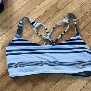 Lululemon sports bra